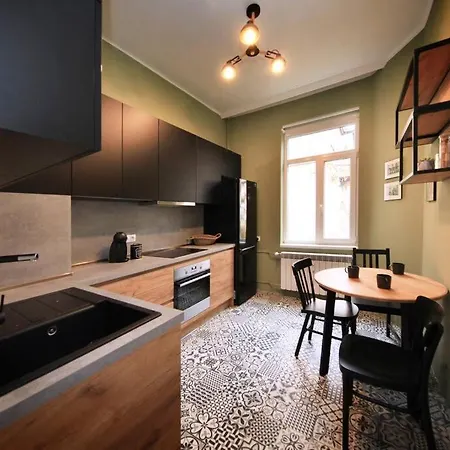 *citadel* 2br - Center Apartment
